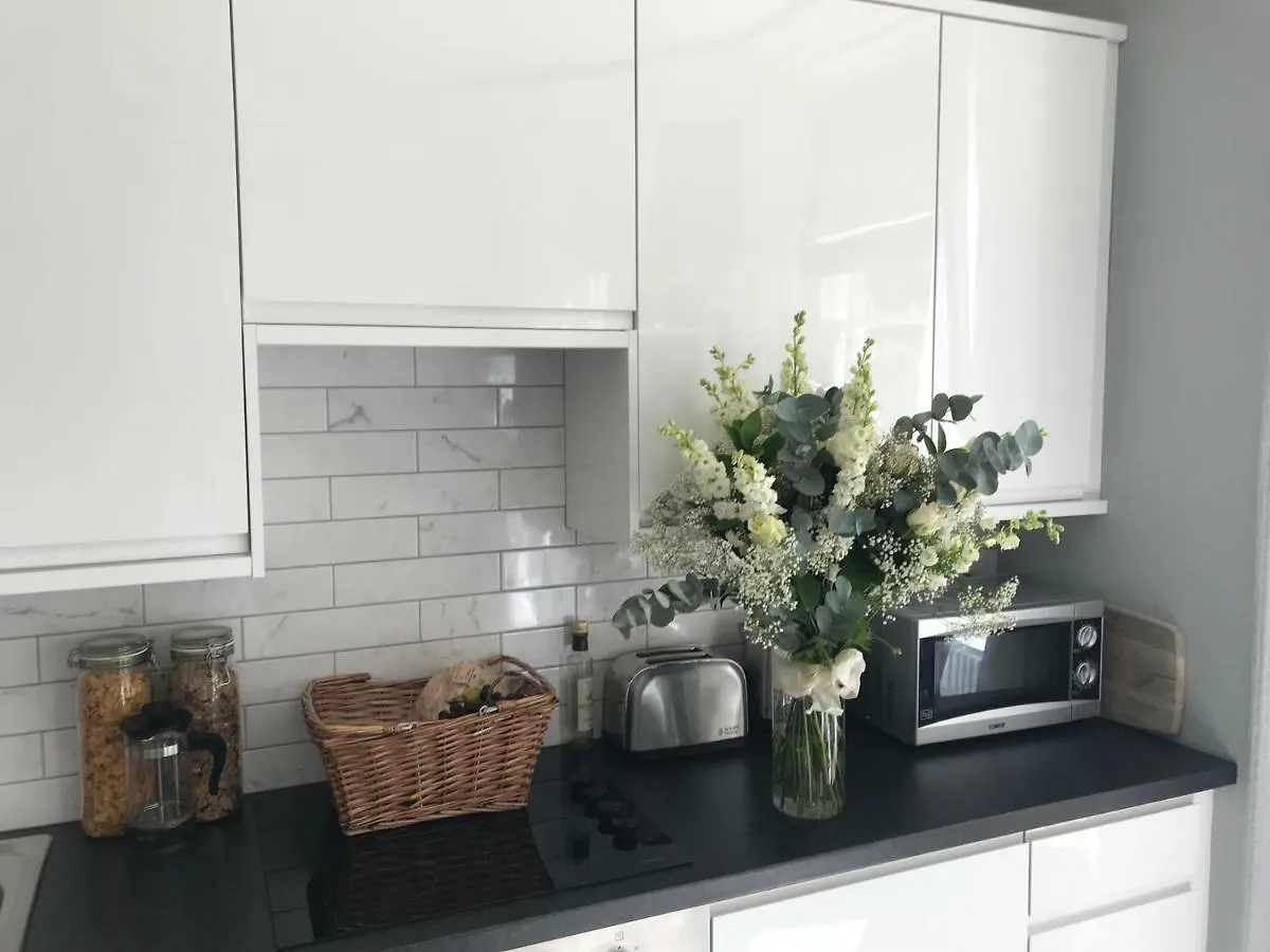 Ranmoor Serviced Apartments - The Courtyard Suite Sheffield