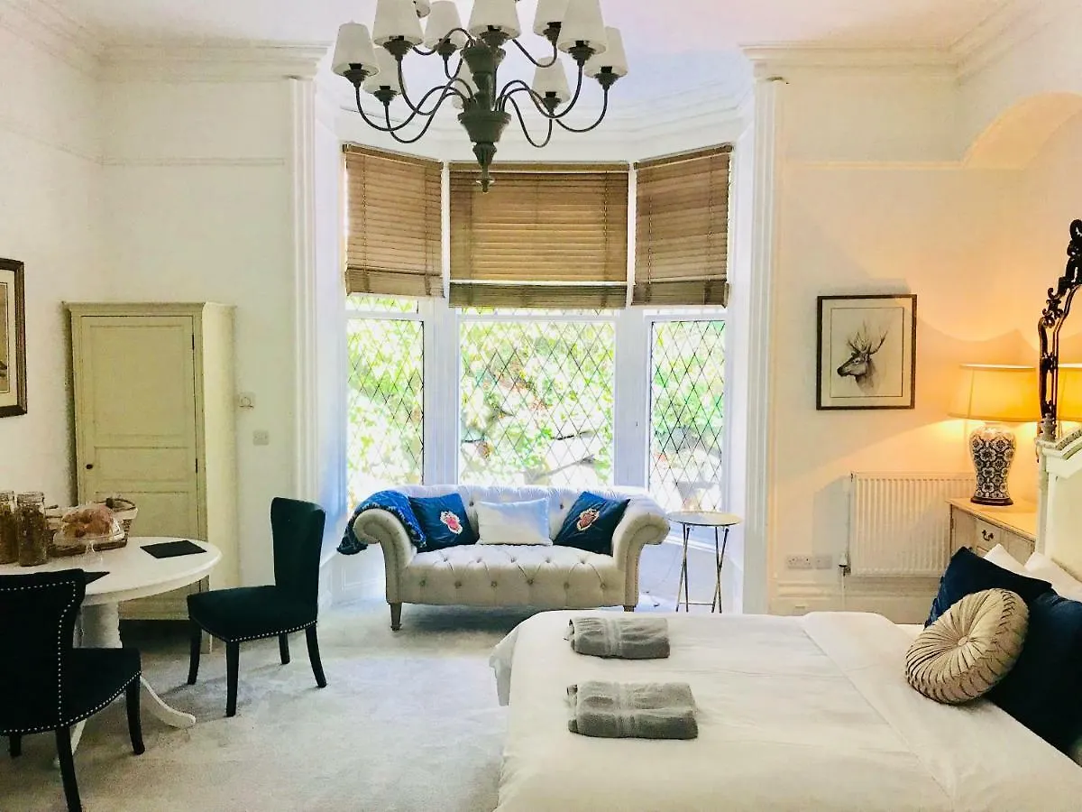 Ranmoor Serviced Apartments - The Courtyard Suite Sheffield